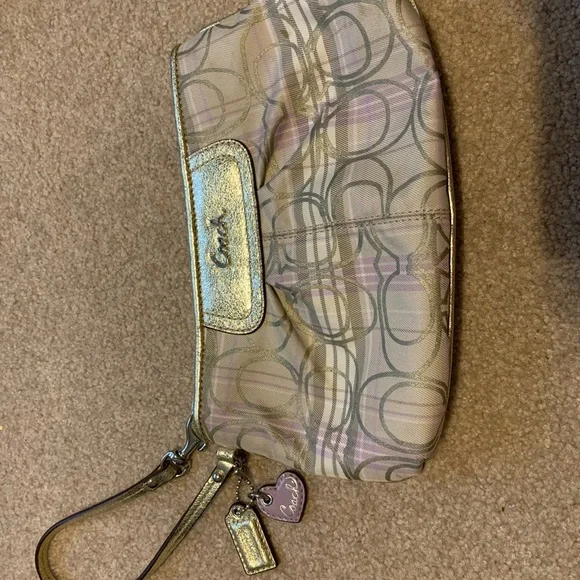 Bundle of Coach wallets and wristlets - Picture 11 of 16